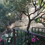 Ottoulivi לינה וארוחת בוקר סרדרה